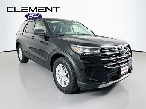 New 2026 Ford Explorer Active AWD/4WD image 3