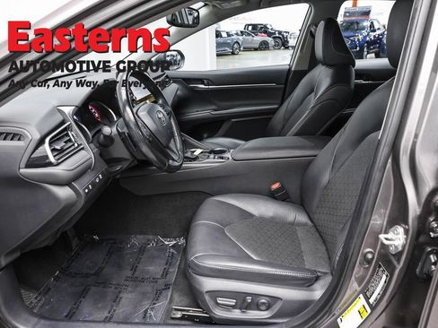 Used 2023 Toyota Camry XSE FWD image 14