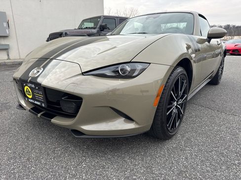 Used 2024 MAZDA MX-5 Miata RF Grand Touring image 5