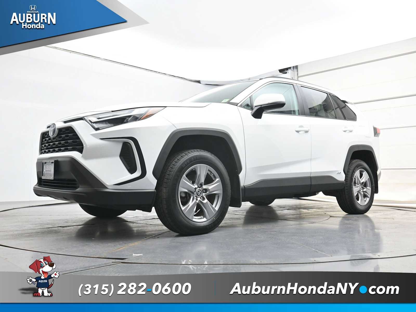 Used 2023 Toyota RAV4 LE AWD/4WD image 22