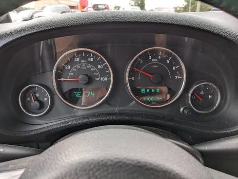 Used 2014 Jeep Wrangler Altitude image 21