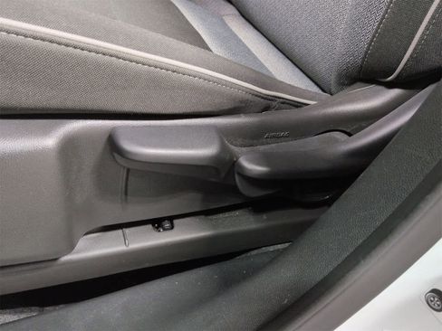 Used 2025 Chevrolet TrailBlazer LT image 18