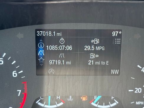Used 2022 Ford Escape SEL AWD/4WD image 10