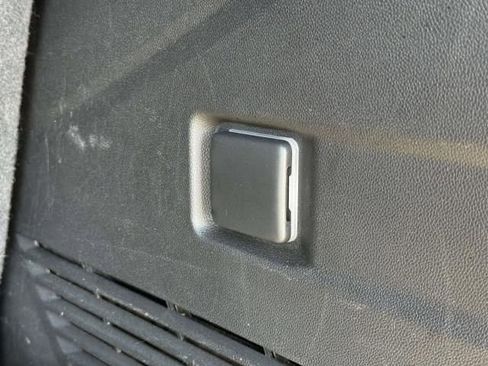 Used 2022 Chevrolet Tahoe LT AWD/4WD image 9