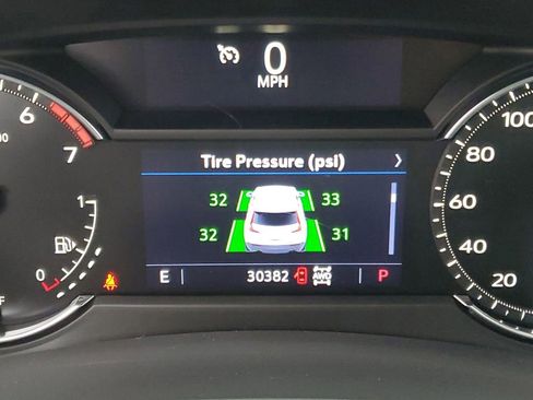 Used 2022 Cadillac XT4 Premium Luxury w/ Enhanced Visibility Package image 14