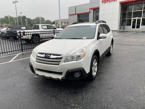 Used 2014 Subaru Outback 2.5i Limited AWD/4WD image 4