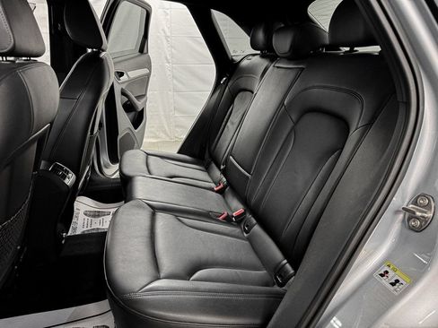 Used 2018 Audi Q3 2.0T Premium Plus w/ Premium Plus Package AWD/4WD image 10