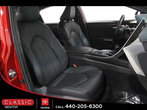 Certified 2021 Toyota Avalon XLE image 15