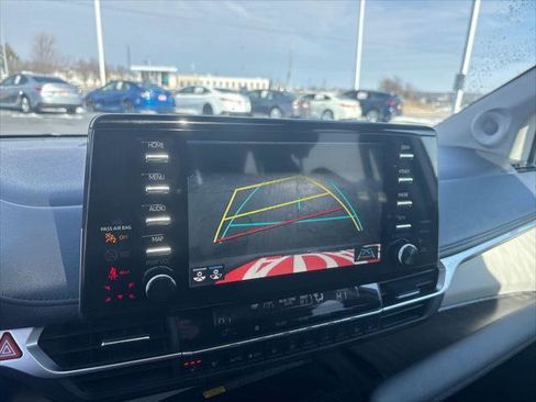 Certified 2023 Toyota Sienna Limited image 28