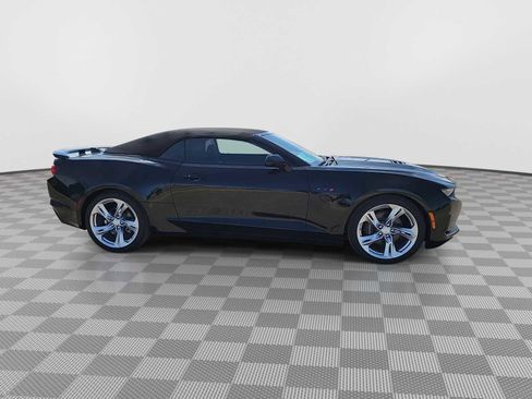 Used 2023 Chevrolet Camaro LT w/ Technology Package RWD image 9
