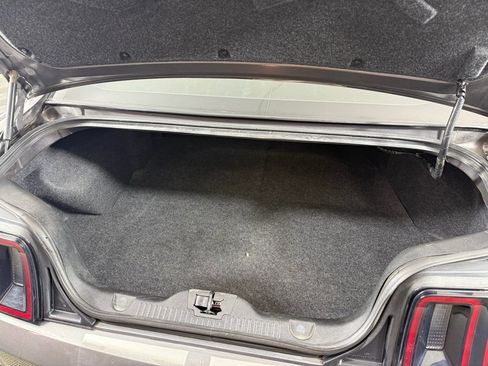 Used 2014 Ford Mustang GT Premium image 10