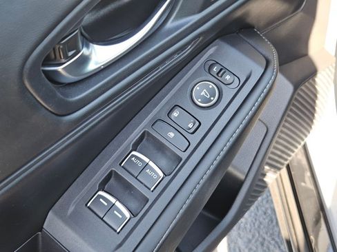 Used 2023 Honda Accord Sport image 11