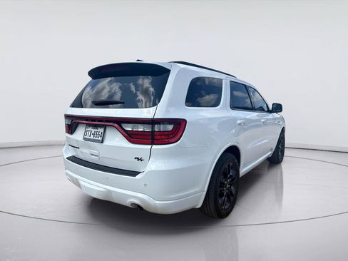 Used 2023 Dodge Durango R/T RWD image 3