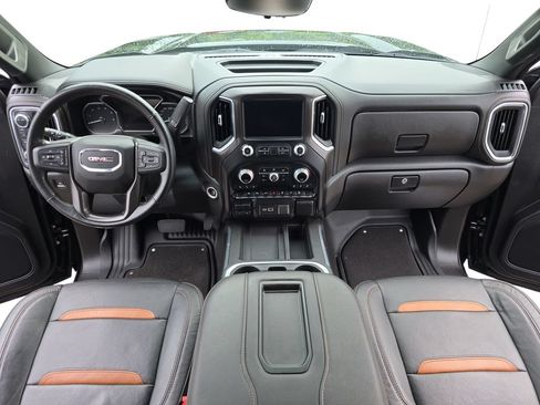 Used 2021 GMC Sierra 1500 AT4 w/ AT4 Premium Package AWD/4WD image 9