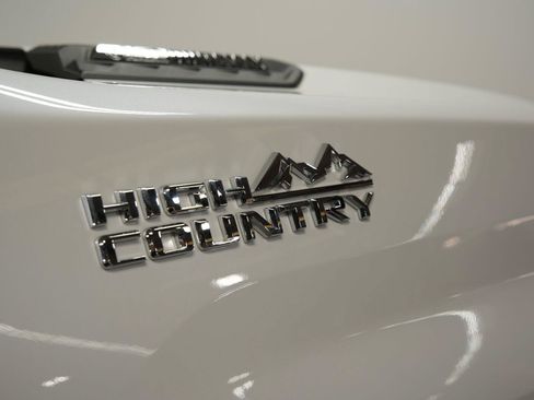 Certified 2024 Chevrolet Silverado 3500 High Country w/ High Country Premium Package AWD/4WD image 12