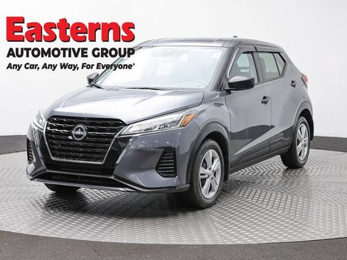 Used 2024 Nissan Kicks S FWD image 1