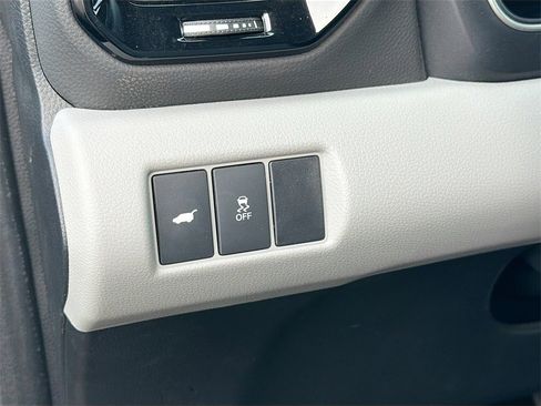 Used 2024 Honda Pilot Touring image 10