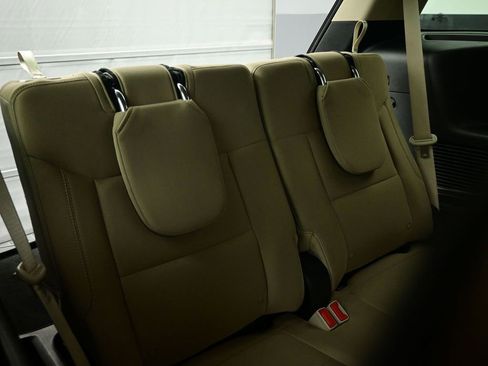 Used 2022 Ford Explorer XLT image 29