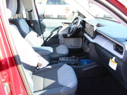 New 2025 Ford Maverick XLT w/ XLT Luxury Package image 12