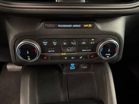 Used 2023 Ford Escape Active AWD/4WD image 13