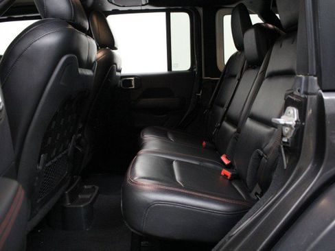 Used 2019 Jeep Wrangler Unlimited Rubicon image 29