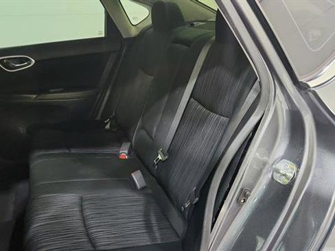 Used 2019 Nissan Sentra SV image 19