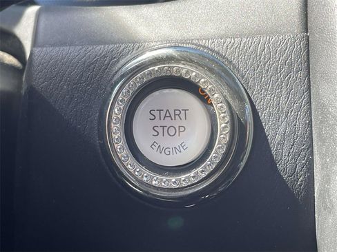 Used 2020 Nissan Armada SL w/ Premium Package image 25