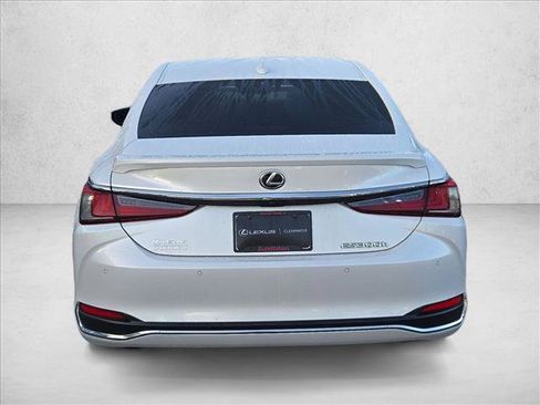 Used 2024 Lexus ES 300h Ultra Luxury FWD image 7