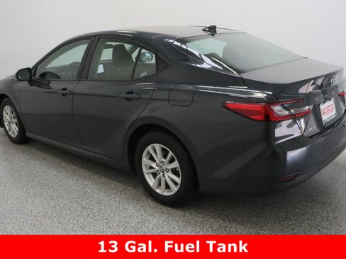 Used 2025 Toyota Camry LE image 9