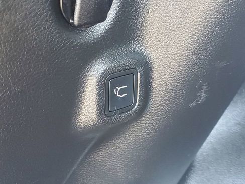 Used 2021 Jeep Compass Latitude AWD/4WD image 9