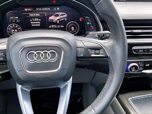 Used 2018 Audi Q7 3.0T Prestige AWD/4WD image 25