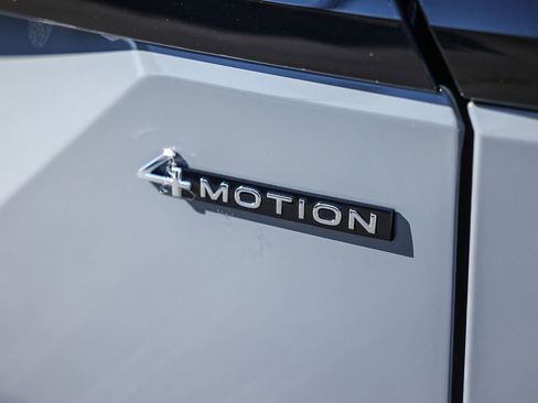 New 2026 Volkswagen Atlas Peak Edition image 14