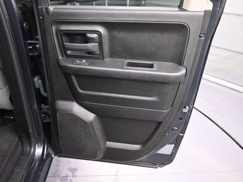 Used 2019 RAM 1500 Express AWD/4WD image 15