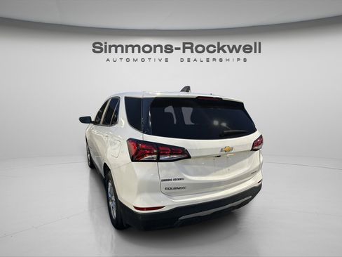 Used 2023 Chevrolet Equinox LT w/ LPO, Floor Liner Package image 6