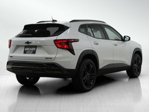 Used 2024 Chevrolet Trax ACTIV w/ Driver Confidence Package image 5