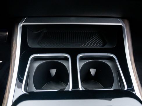 Certified 2023 BMW 760i xDrive AWD/4WD image 28
