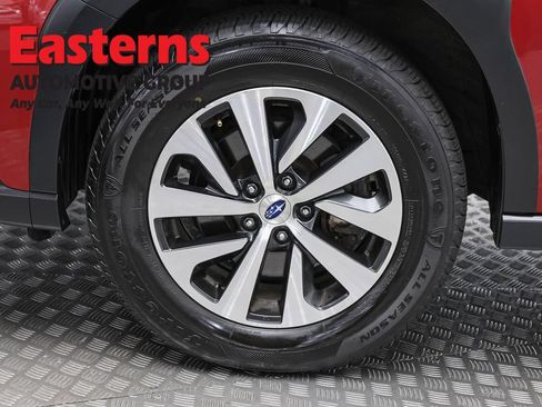 Used 2023 Subaru Outback Premium AWD/4WD image 32