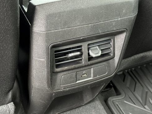 Used 2024 Chevrolet Colorado LT w/ LT Convenience Package II RWD image 14