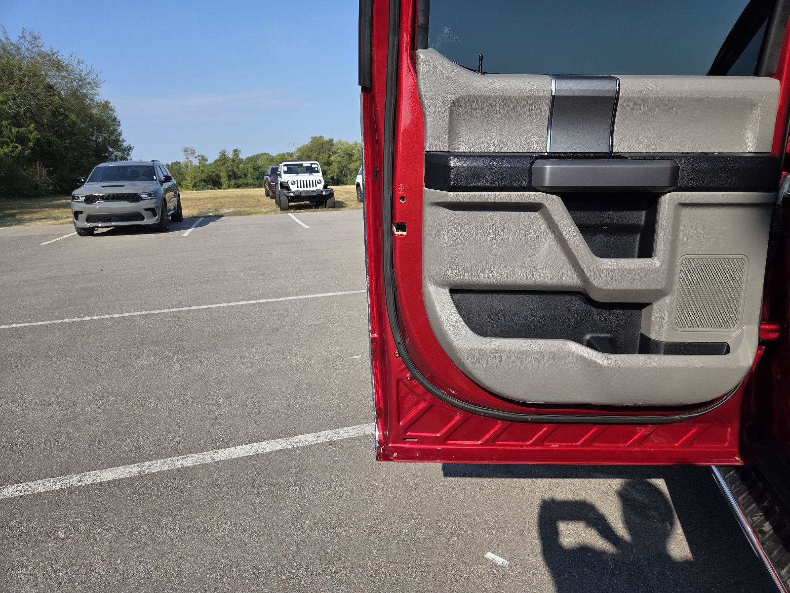 Used 2019 Ford F150 XLT w/ Equipment Group 302A Luxury AWD/4WD image 30
