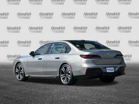 Certified 2025 BMW 740i w/ Premium Package RWD image 7