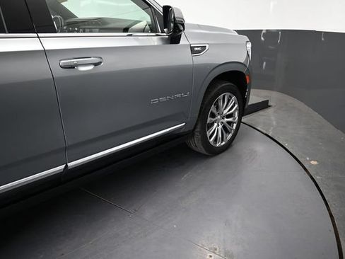 Used 2023 GMC Yukon Denali AWD/4WD image 24