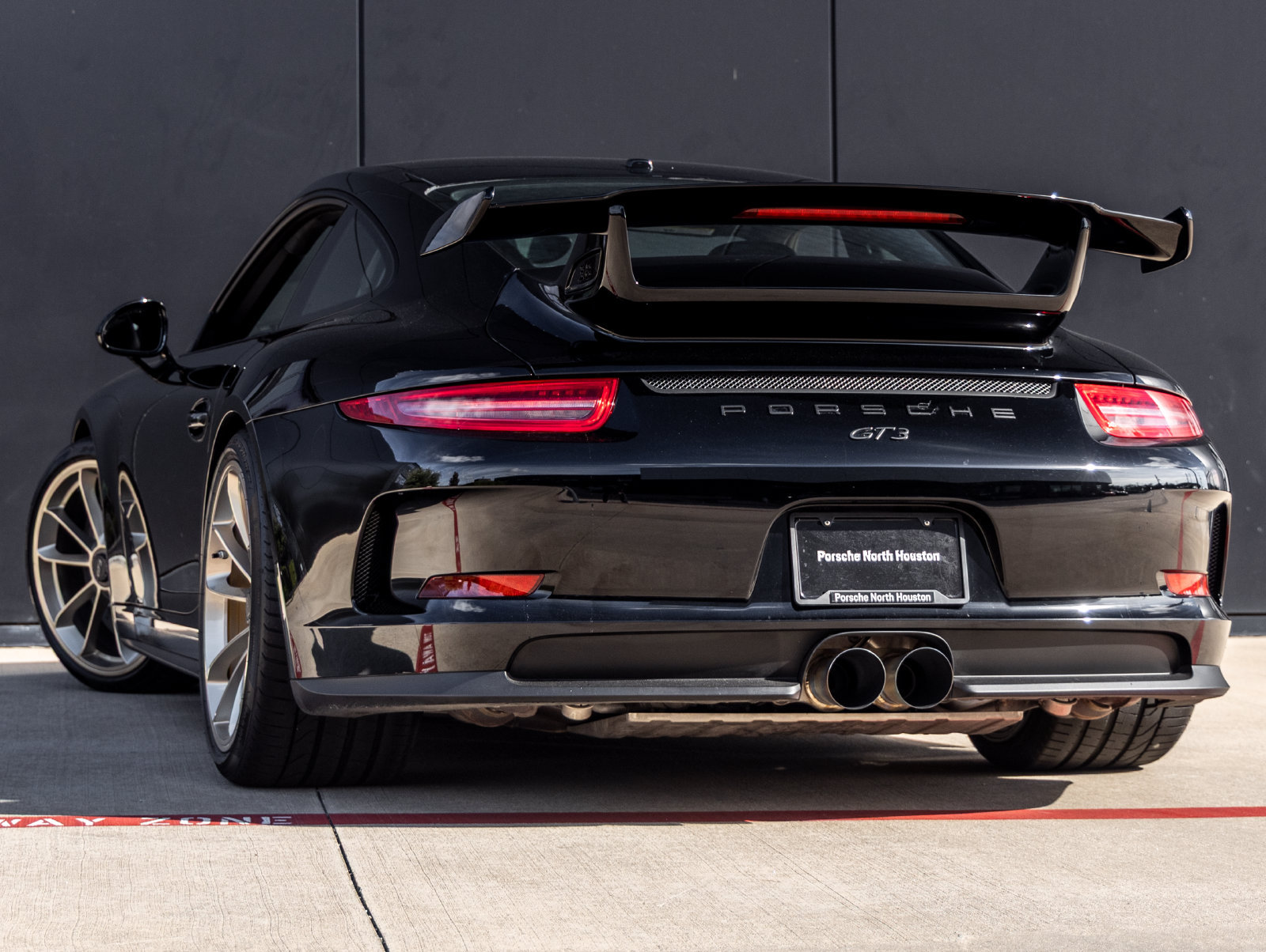 Used 2015 Porsche 911 GT3 RWD image 3