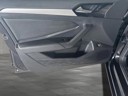 Used 2019 Volkswagen Jetta R-Line image 24