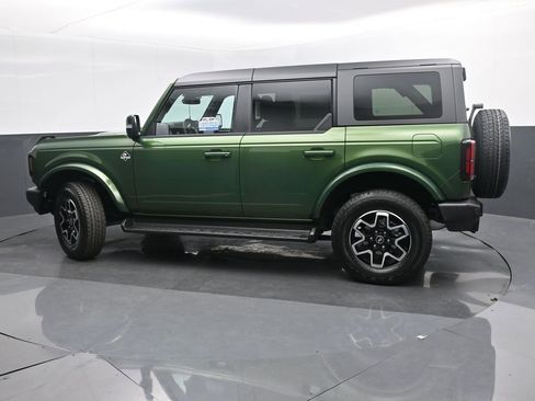 New 2025 Ford Bronco Outer Banks image 3