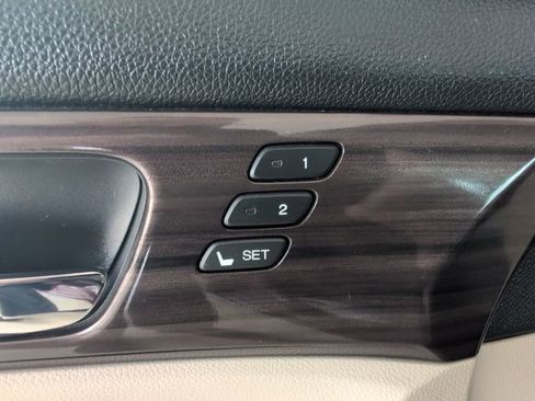 Used 2016 Honda Accord EX-L image 9