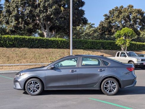 Used 2024 Kia Forte LXS image 9