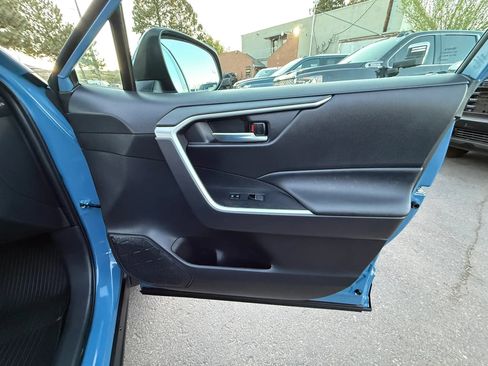 Used 2024 Toyota RAV4 SE w/ Convenience Package image 50