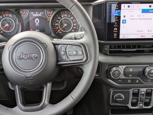 New 2025 Jeep Gladiator Sport AWD/4WD image 18