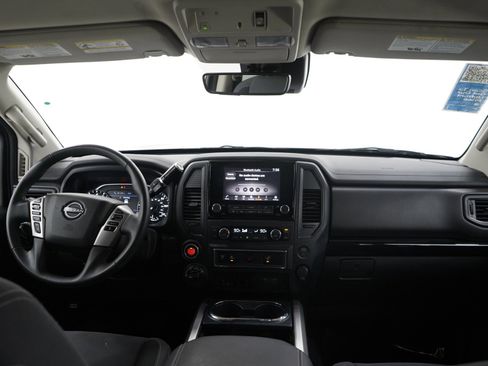 Used 2024 Nissan Titan SV w/ SV Convenience Package image 12
