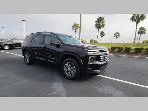 New 2026 Chevrolet Traverse LT w/ Driver Confidence Package image 23